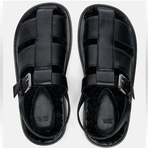 🆕Zara Black Faux Fur Lined Flat Cage Sandals 9/40🆕